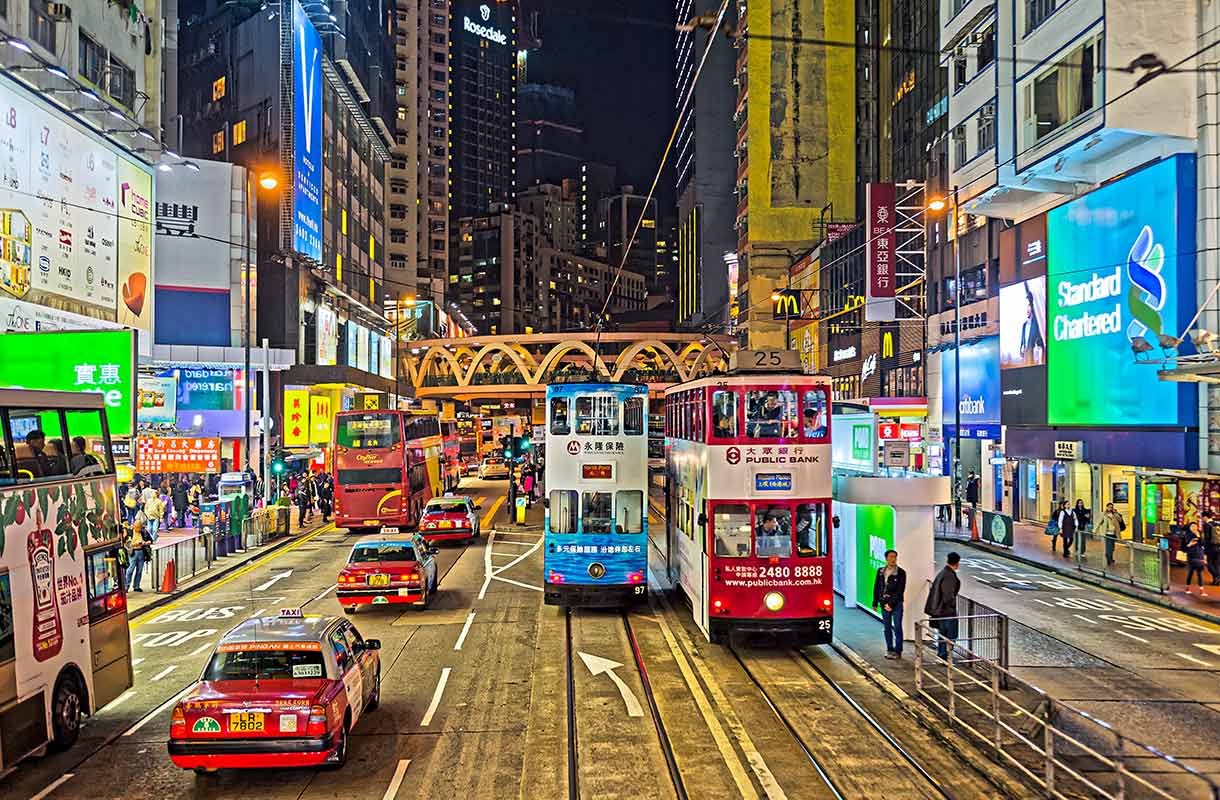 Liikennettä Hongkongissa
