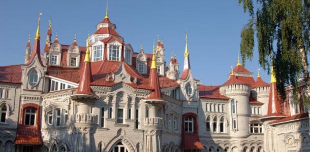 Venäläinen koulu on kuin Disney-linna