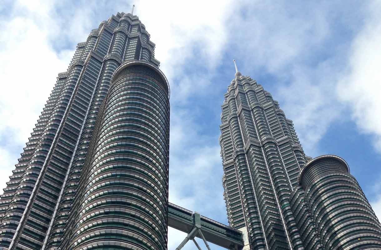 Petronas-tornit ovat näkyvä osa Malesian siluettia.