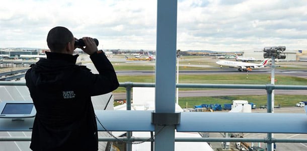 Heathrow'lla avattiin katseluterassi lentokonebongareille