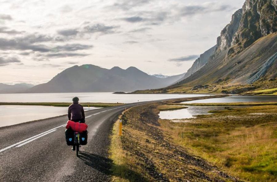 Pyörällä Islannissa