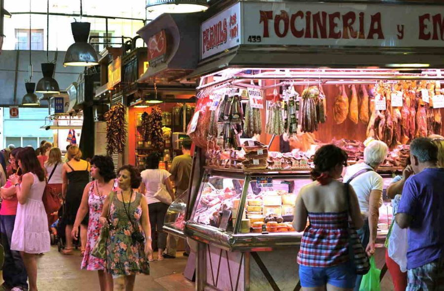 Barcelonan suosittu kauppahalli La Boqueria