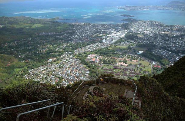 Stairway to Heaven - Havaijin suljettu vaellusreitti
