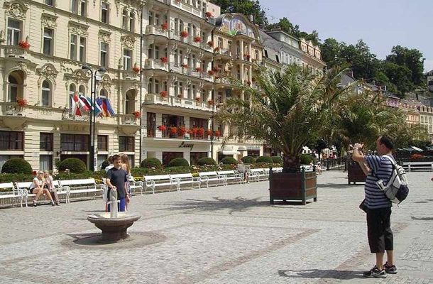 Kuumien lähteiden Karlovy Vary – kylpyläloma tšekkiläisittäin
