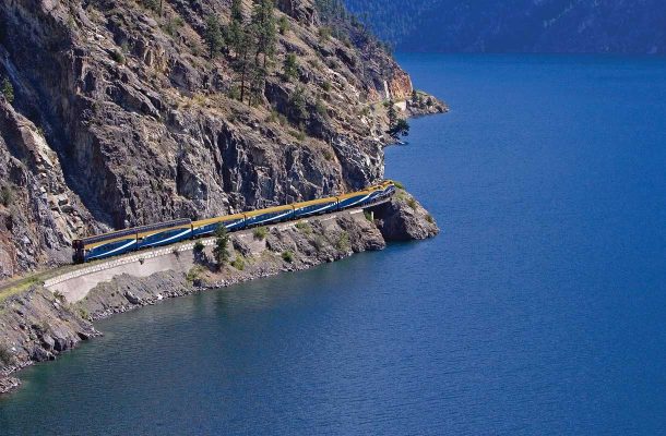 Kalliovuoret ja Rocky Mountaineer – tämä jylhän luonnon junaelämys on koettava kerran elämässä
