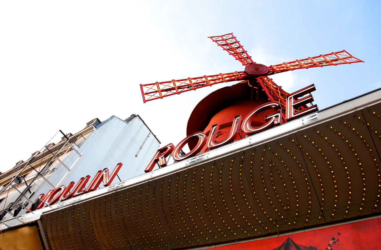 Pariisin Moulin Rougen punainen mylly