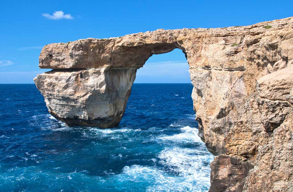 Sininen ikkuna on Maltan tärkeimpiä nähtävyyksiä.