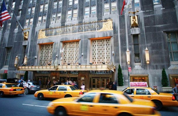 Waldorf Astoria -hotelli on esiintynyt useissa elokuvissa.