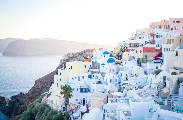 Tiesitkö tämän Santorinista? 8 faktaa Kreikan romanttisimmasta saaresta