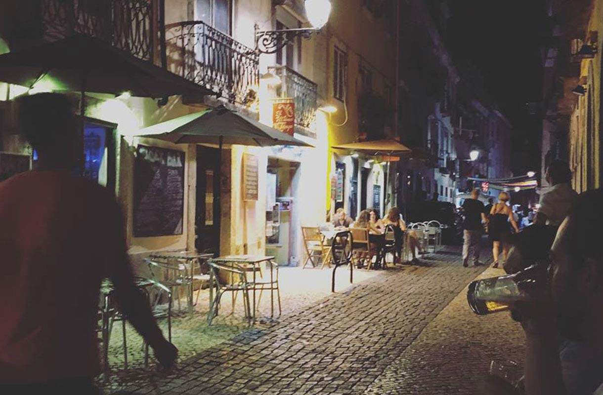 Lissabonin yöelämä on parhaimmillaan Bairro Altossa.