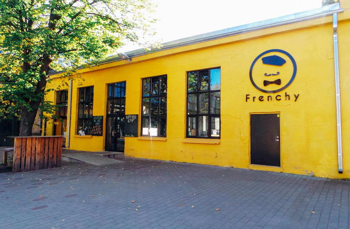 Ranskalainen ravintola Frenchy sijaitsee Tallinnan Telliskivessä.