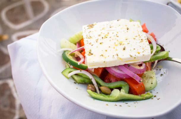 Kreikkalaisen keittiön ABC – kokeile näitä herkkuja lomallasi tai kokkaa kotikeittiössä