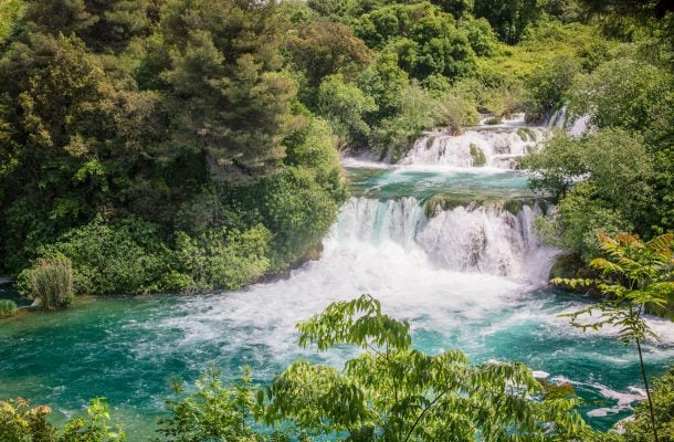 Älä jätä tätä luontokohdetta väliin Kroatiassa – näyttävät vesiputoukset ovat kuin sadusta