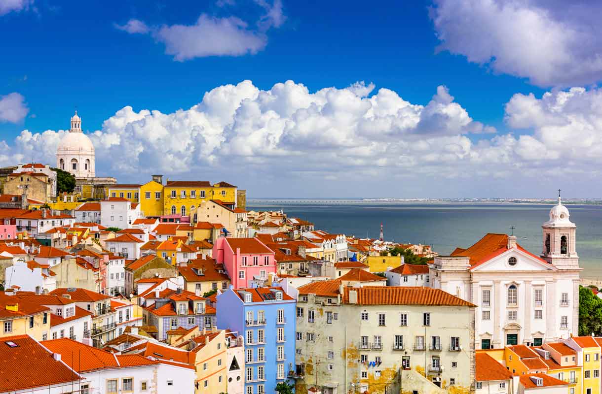 24. luukku: Voita lennot Lissaboniin