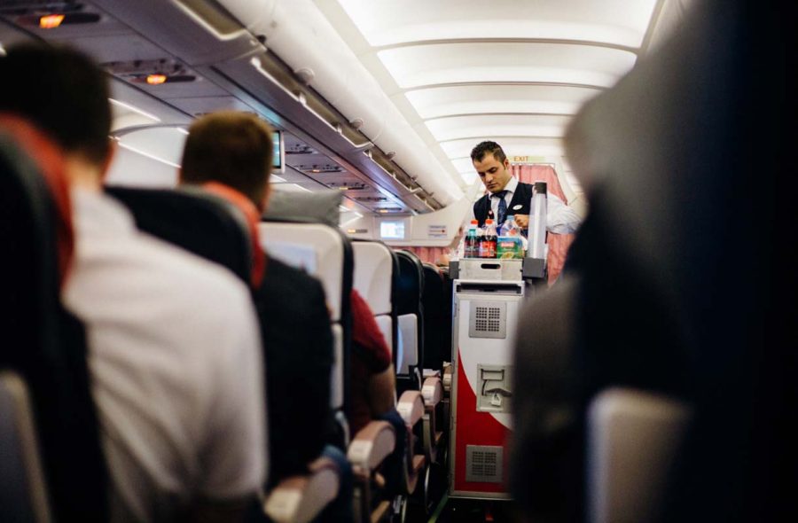 Tutkimus: matkustajat suosivat lentokoneen oikeaa puolta