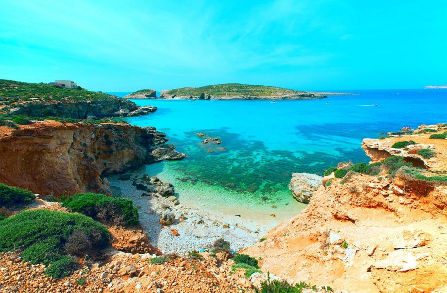 Oletko kuullut Maltan Cominosta? Sininen laguuni on upea näky