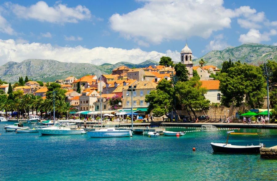 Cavtat on viihtyisä lomakohde lähellä Dubrovnikia