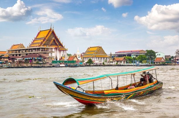 Helppo ja halpa vinkki Bangkokiin: jokiveneistä näet parhaat maisemat, etkä ikinä jumita ruuhkissa