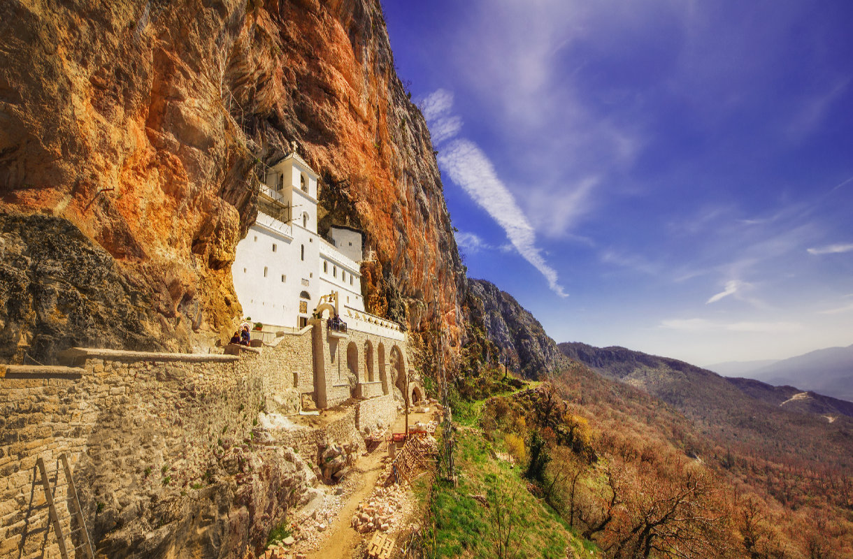 Ostrogin luostari, Montenegro