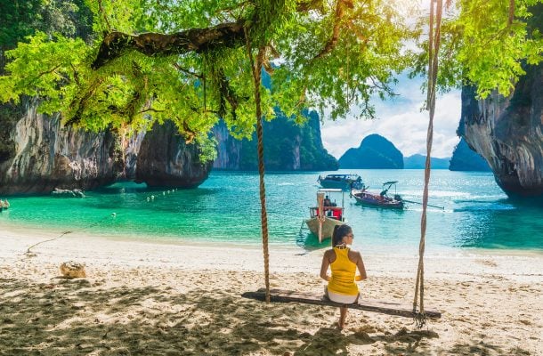 Voiko Phuketin ja Krabin kokea samalla lomalla? Näin yhdistät Thaimaan suosituimmat rantakohteet
