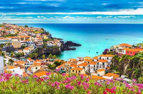 Heinäkuusta alkaen lomalle Kreikkaan ja Portugaliin – Aurinkomatkat aloittaa jälleen pakettimatkat suosikkikohteisiin
